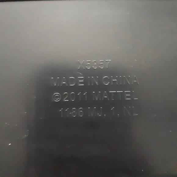 Barbie Fashionista Wardrobe Closet Carrying Case and Barbie Doll - Picture 12 of 13